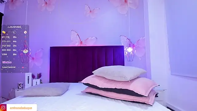 AnthonelaDuque online show from 03/10/25, 02:59