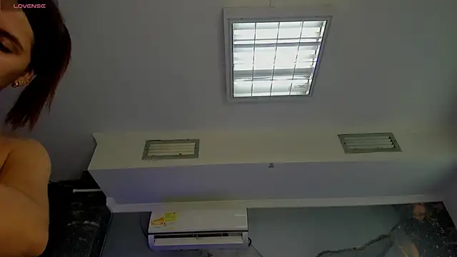 AnthonelaDuque online show from 09/29/25, 11:48