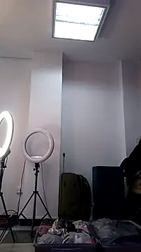 AnthonelaDuque online show from 11/04/25, 11:31