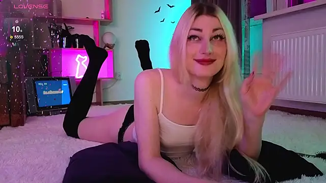 Snapshot of Inchcaser_ chatting on 10/25/25, 07:19 Inchcaser online show from 10/25/25, 07:19