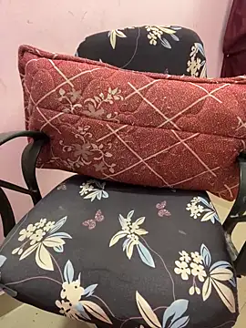 Snapshot of lallela chatting on 01/08/25, 08:07 lallela online show from 01/08/25, 08:07