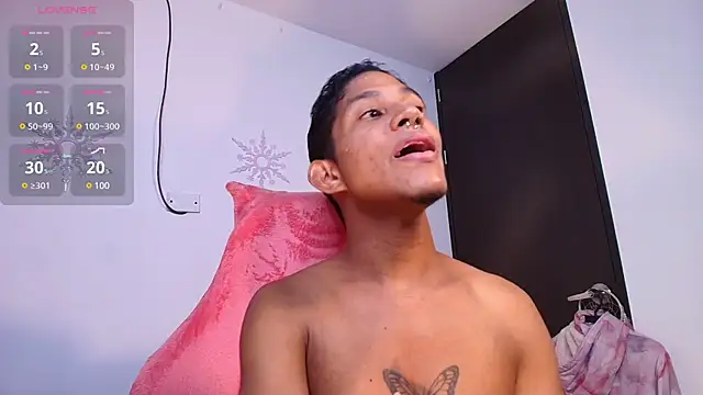 Snapshot of Palo_santo chatting on 02/20/25, 12:08 Palo santo online show from 02/20/25, 12:08