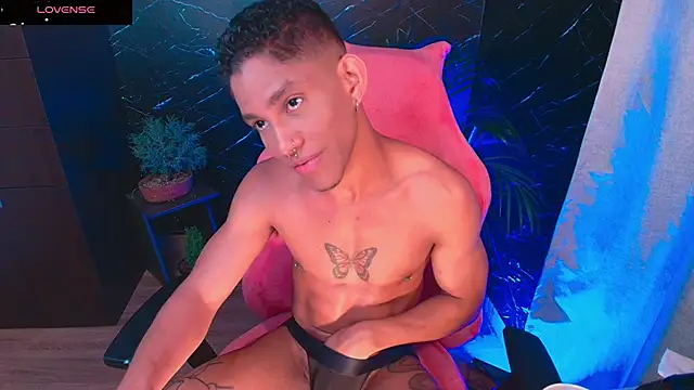 Snapshot of Palo_santo chatting on 11/08/25, 08:03 Palo santo online show from 11/08/25, 08:03