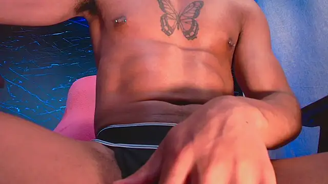 Snapshot of Palo_santo chatting on 11/20/25, 08:08 Palo santo online show from 11/20/25, 08:08