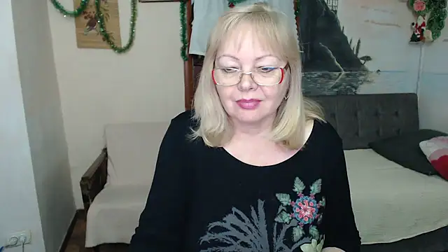 EvelynLoveShy online show from 01/16/26, 06:12