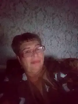 Lee Nell online show from 12/17/24, 01:05