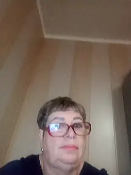 Lee Nell online show from 12/18/24, 02:10