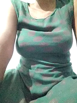 rituporna2004 online show from 04/01/26, 02:56