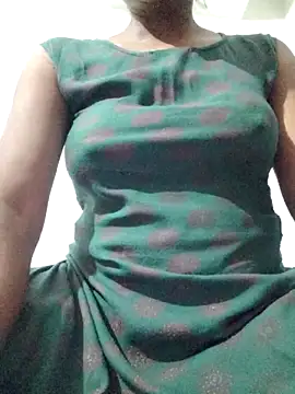 rituporna2004 online show from 04/12/26, 04:56