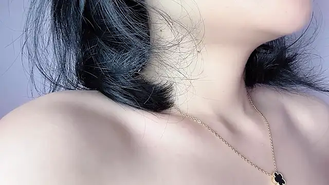 Baenee online show from 11/15/25, 07:54