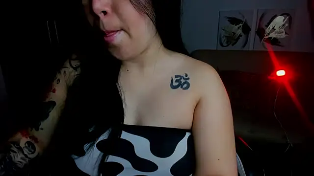 AilynRed online show from 03/01/26, 04:03