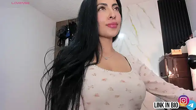 Sophy diamonds online show from 07/18/26, 04:38