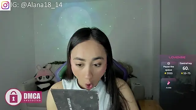 Snapshot of Alana_Pherson chatting on 12/01/25, 03:22 Alana Pherson online show from 12/01/25, 03:22