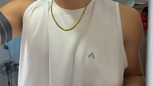 Kisan Smith online show from 02/18/26, 04:08