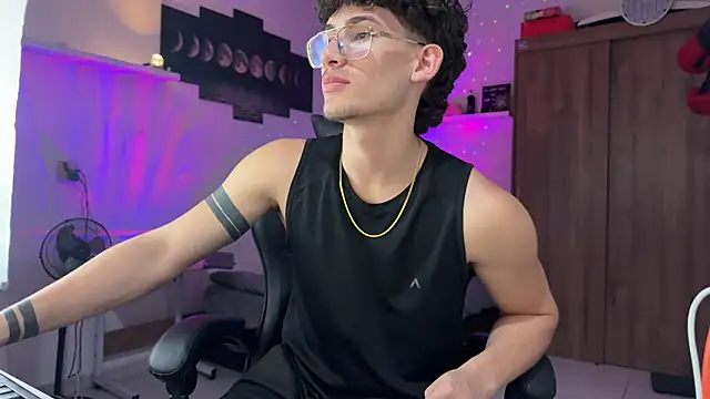 Kisan Smith online show from 03/07/26, 01:57