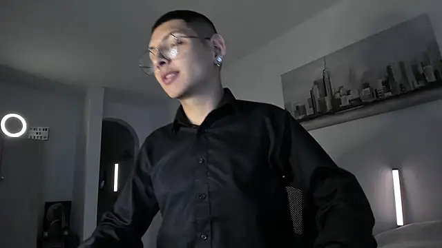 a lejandro 0 8 online show from 03/15/25, 03:51