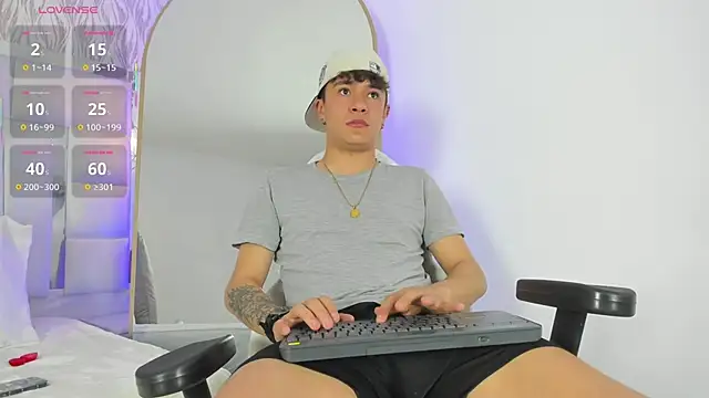 Snapshot of 1m_Joel chatting on 09/12/25, 03:50 1m Joel online show from 09/12/25, 03:50