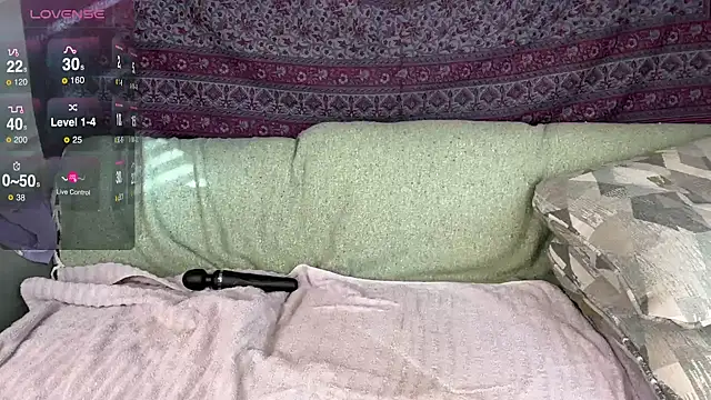 GlitterKitty108 online show from 12/19/25, 02:13