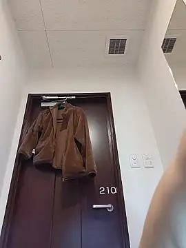 muuna9999 online show from 03/16/26, 10:41