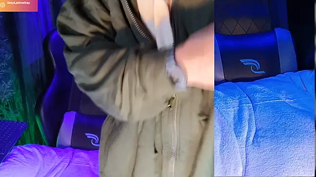 Snapshot of sexyboycolombi4 chatting on 03/16/25, 12:34 sexyboycolombi4 online show from 03/16/25, 12:34