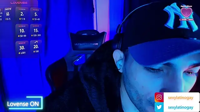 Snapshot of sexyboycolombi4 chatting on 12/14/25, 10:20 sexyboycolombi4 online show from 12/14/25, 10:20