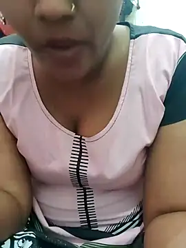 Snapshot of IslamicPimento chatting on 12/23/24, 10:10 IslamicPimento online show from 12/23/24, 10:10