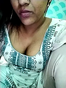 Snapshot of IslamicPimento chatting on 02/25/25, 04:35 IslamicPimento online show from 02/25/25, 04:35