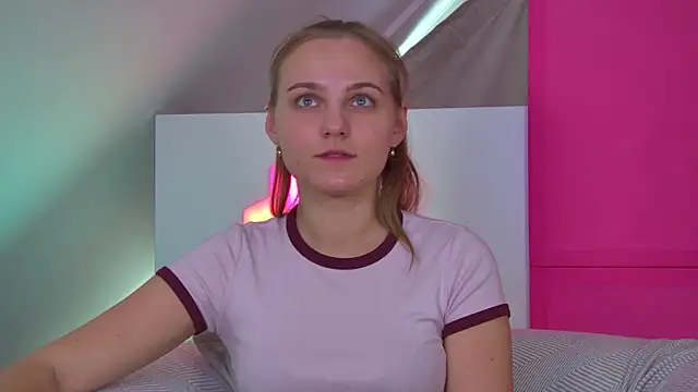 MelissaMelrey online show from 07/10/26, 08:50