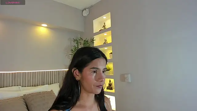 EmmilyCollson online show from 10/17/25, 05:04