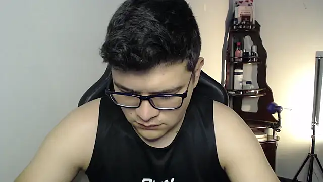 Plug Control online show from 02/21/26, 05:14