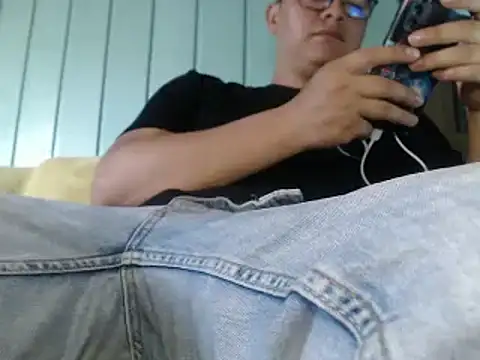 Plug Control online show from 03/27/26, 08:52