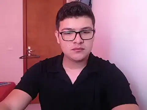 Plug Control online show from 04/10/26, 04:44