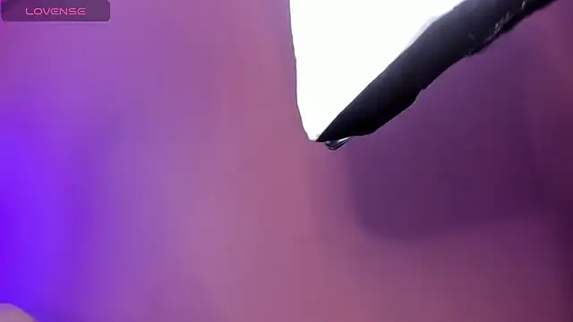 Courtney gonet online show from 12/06/24, 03:30