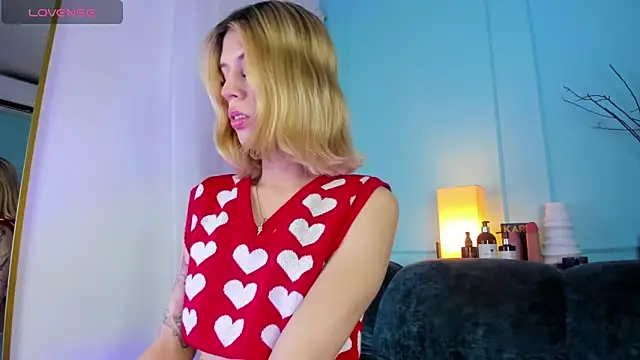 Courtney gonet online show from 01/19/25, 03:50