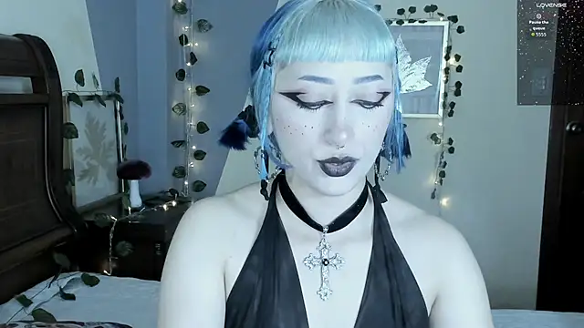 Snapshot of BlueBerry____ chatting on 09/10/25, 10:10 BlueBerry online show from 09/10/25, 10:10