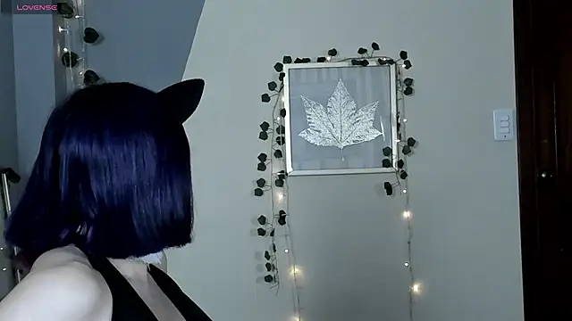 Snapshot of BlueBerry____ chatting on 11/12/25, 06:41 BlueBerry online show from 11/12/25, 06:41