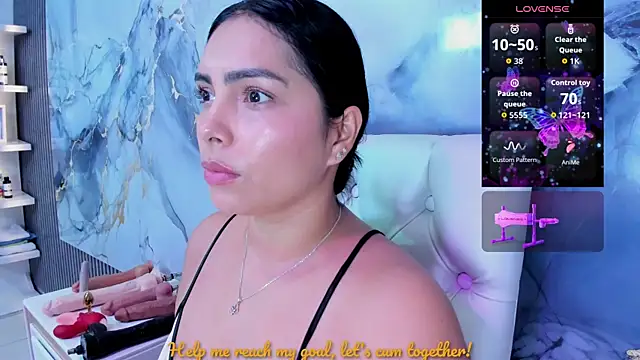 Snapshot of evelinn_belen chatting on 07/02/26, 12:44 evelinn belen online show from 07/02/26, 12:44