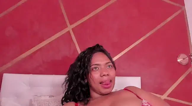 lia mariana online show from 02/17/25, 05:25