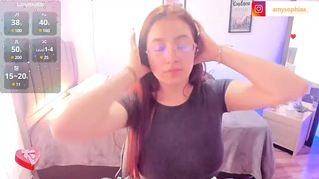 Amy joones online show from 03/03/25, 04:46