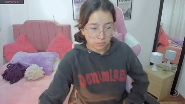 Amy joones online show from 11/14/25, 12:26