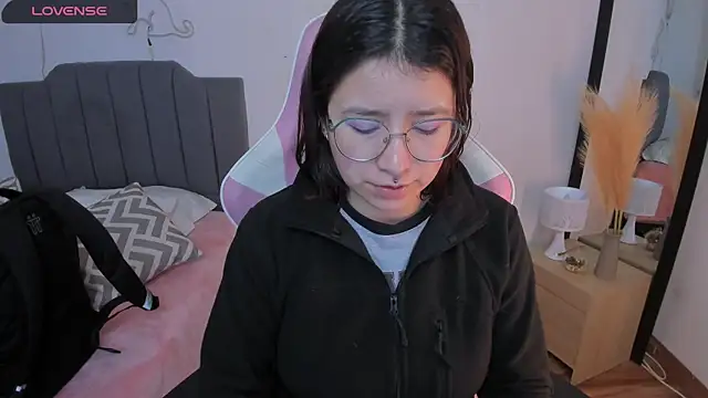 Amy joones online show from 04/08/26, 11:10