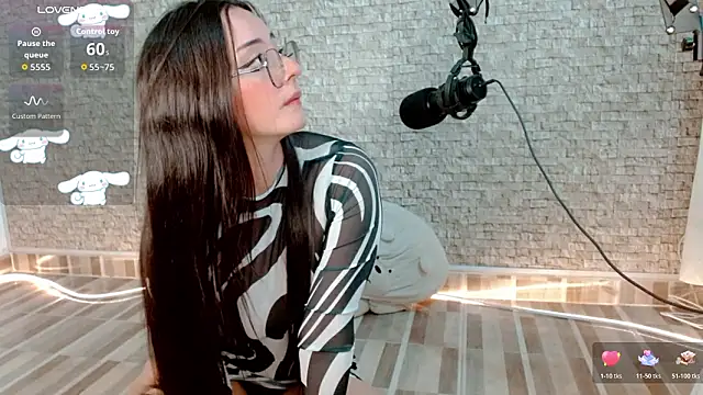 emma unu online show from 03/29/26, 03:39