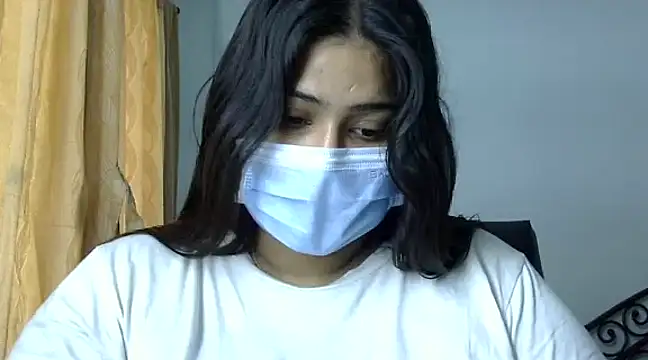 cutelady65 online show from 01/11/25, 07:17