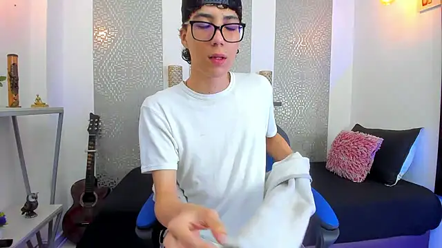 Nikolay Gregori online show from 03/06/25, 04:08