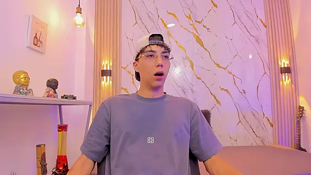 Nikolay Gregori online show from 03/08/26, 04:27