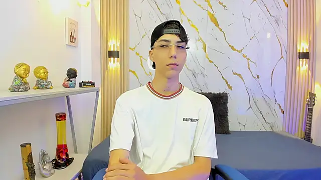 Nikolay Gregori online show from 03/19/26, 04:27