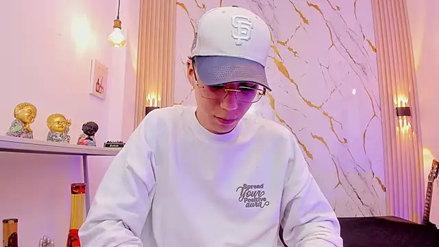 Nikolay Gregori online show from 03/25/26, 04:18