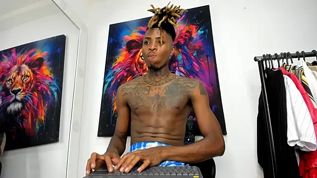 Snapshot of Pantera_black_21 chatting on 12/30/24, 05:26 Pantera black 21 online show from 12/30/24, 05:26