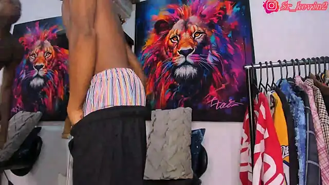 Snapshot of Pantera_black_21 chatting on 10/29/25, 10:28 Pantera black 21 online show from 10/29/25, 10:28