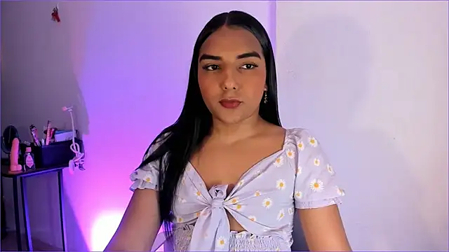 CandyLatinHott online show from 06/28/26, 09:43